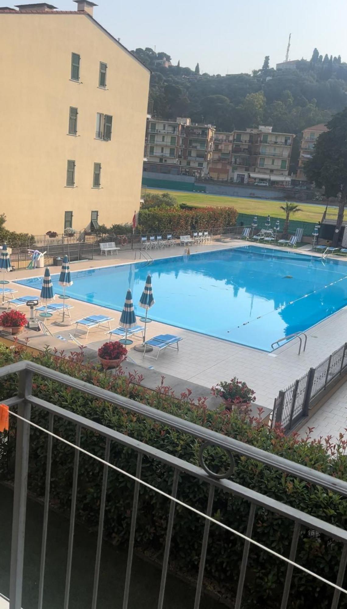 Studio Mer Piscine Cala Di Sole Imperia Italie Mono Locale Une Seule Piece Exteriör bild